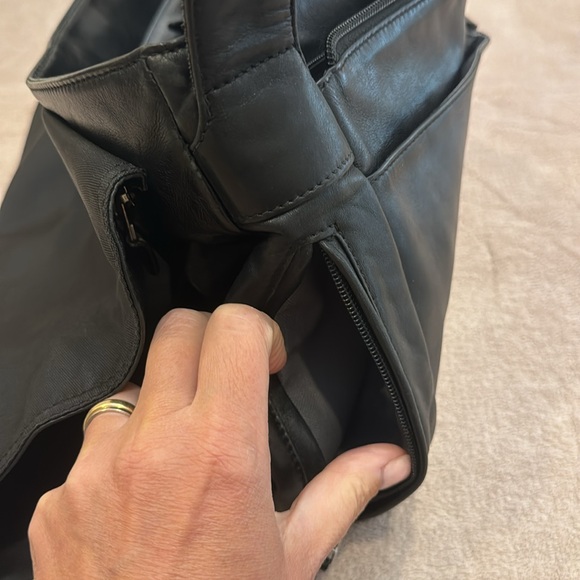 Vintage Manfield Leather Messenger Bag in great condition! - Picture 7 of 9